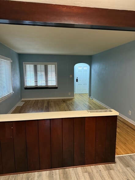 Building Photo - 2137 Wespark Ave