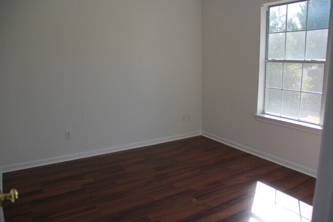 Building Photo - NORTH -   Harris Ridge SBDV