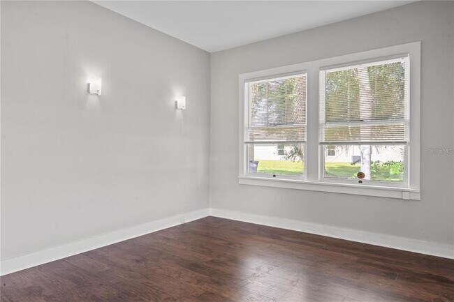 Building Photo - 4325 US-17