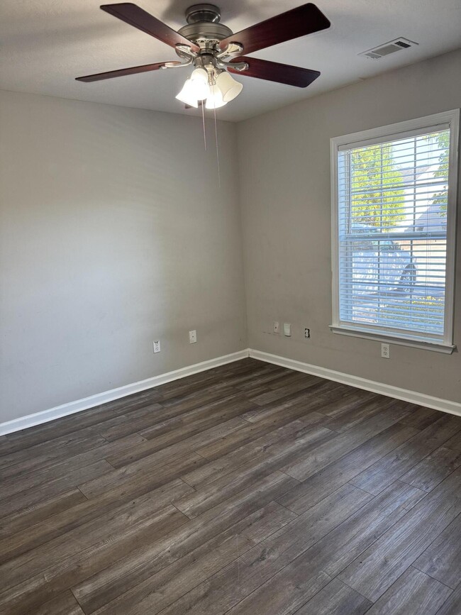 Building Photo - 7313 Dorado Dr