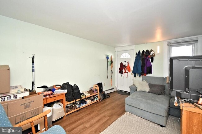 Building Photo - 2 High St