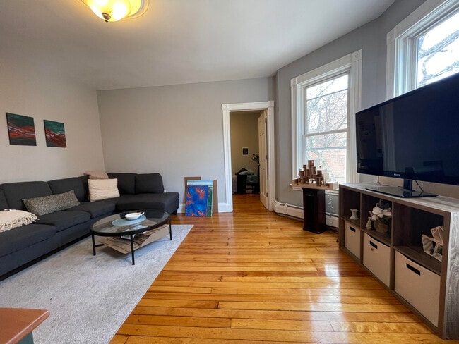 Building Photo - 22-24 Highland Ave