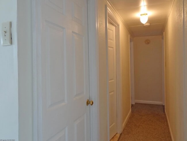 Building Photo - 2726 Stewartstown Rd