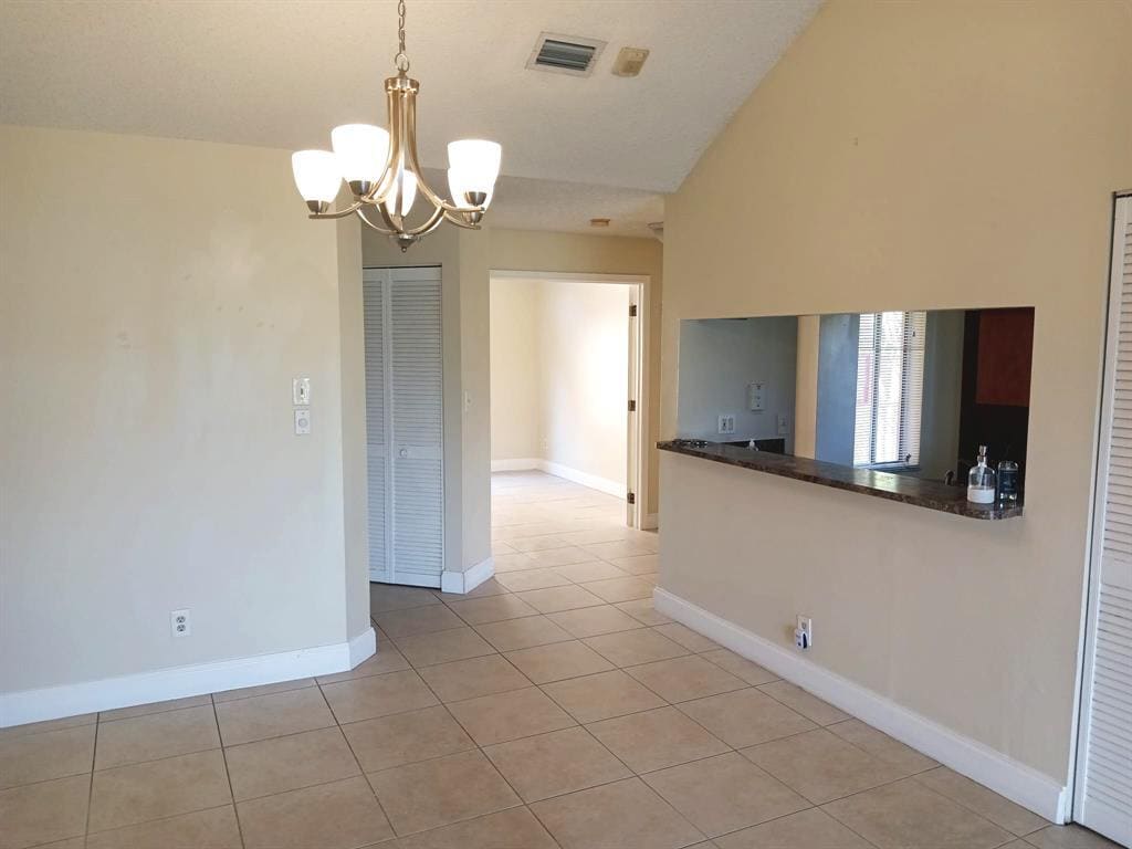 Building Photo - 1055 Coral Club Dr