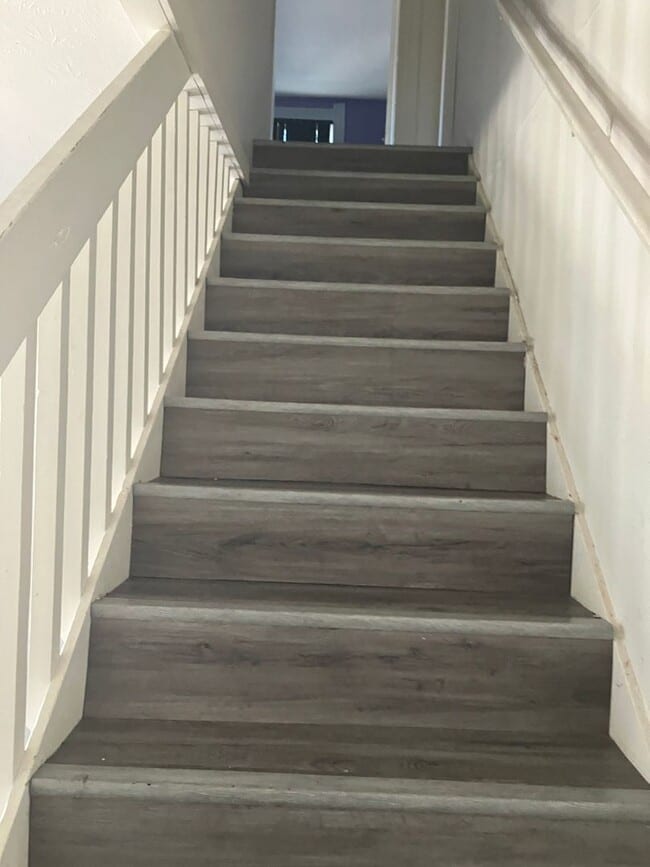 Building Photo - 803 E Washington St