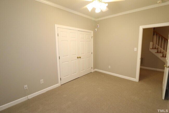 Building Photo - 100 Pebble Ridge Farms Ct