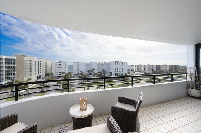 Building Photo - 3589 S Ocean Blvd