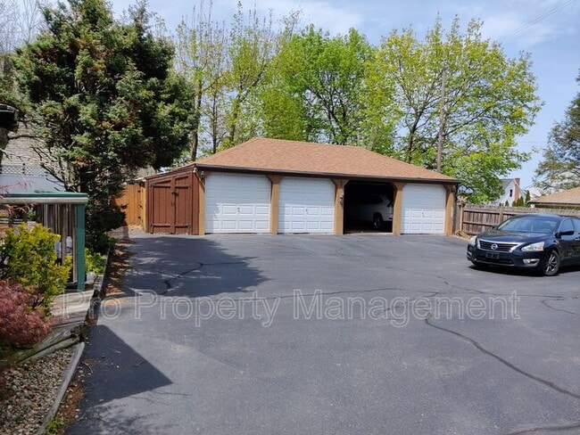 Building Photo - 638-638 Washington Ave