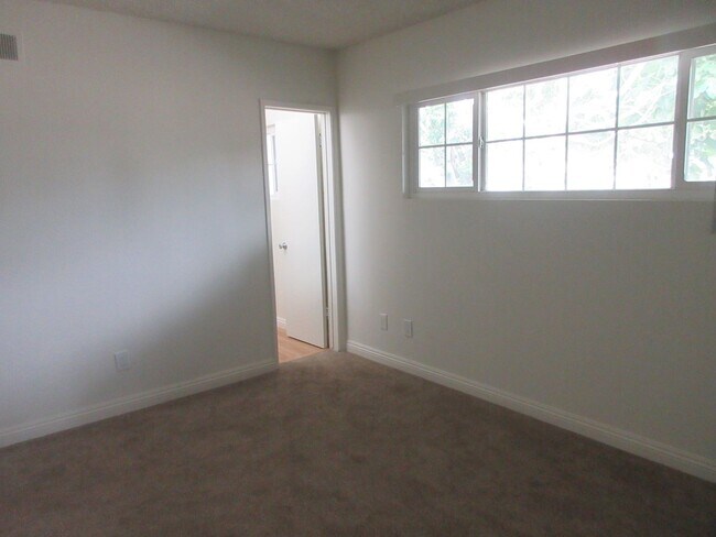 Building Photo - Duggan Property Management, Inc Presents -North Hills (4 bed, 2 bath)