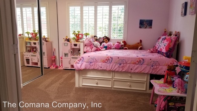 Building Photo - 12770 Jackson Hill Dr