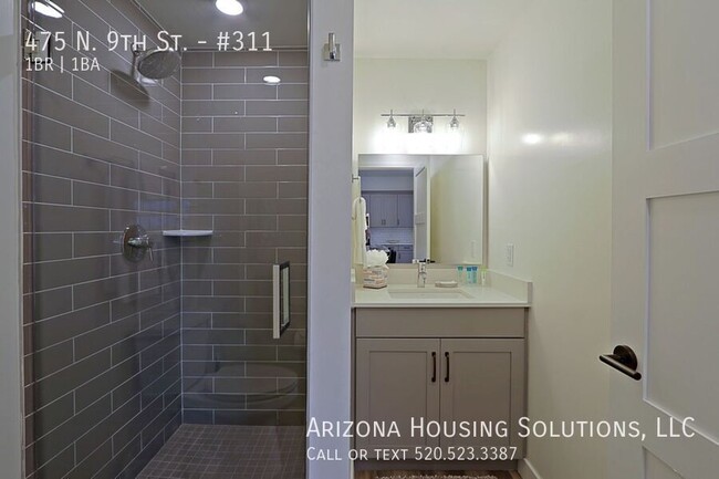 Building Photo - Charming Furnished One Bedroom in Downtown...