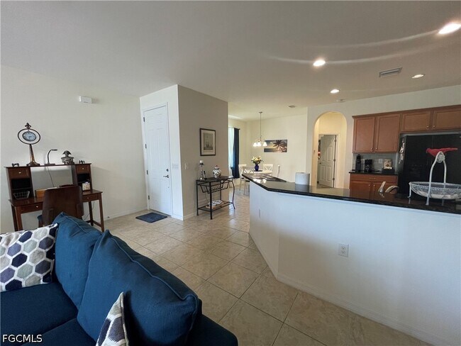 Building Photo - 10457 Materita Dr