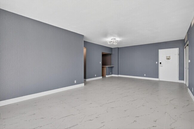 Building Photo - 3801 S Ocean Dr