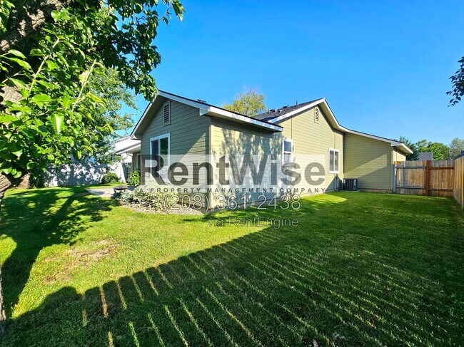 Building Photo - 11338 W Marlinwood St