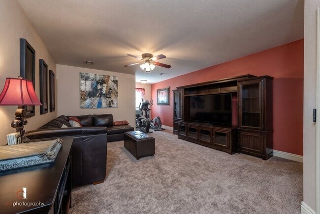 Building Photo - 5404 S Chimay Dr