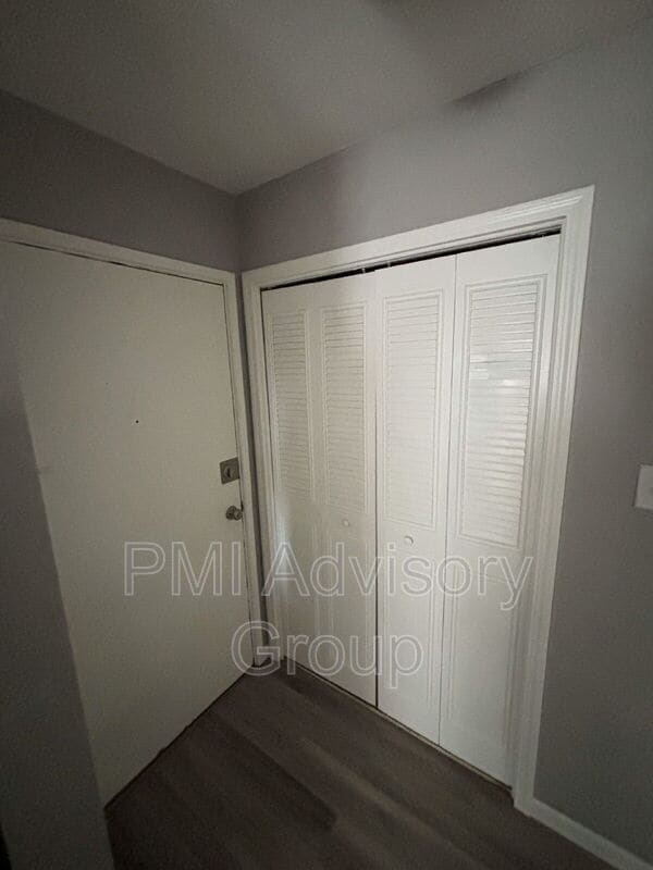 Building Photo - 3101 SW Macvicar Ave