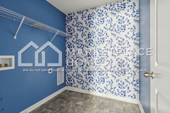 Building Photo - 216 Belle court