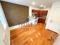 Building Photo - 2025 N 4th St