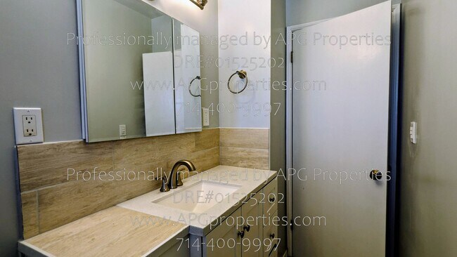 Building Photo - 11151 Chadsey Dr