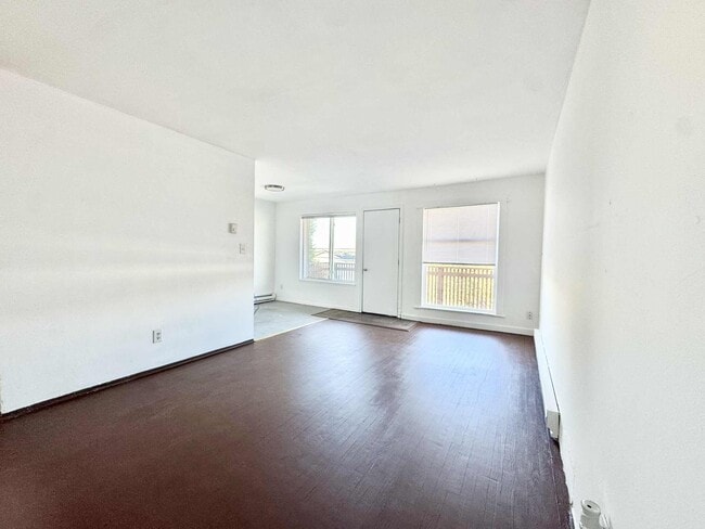 Building Photo - Apline B Apartments