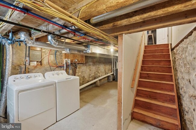 Building Photo - 2036 E Boston St