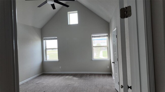 Building Photo - 2102 Dillon Pond Ln