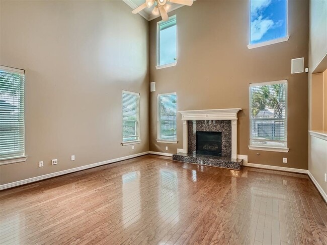 Building Photo - 2331 Vinemead Ct