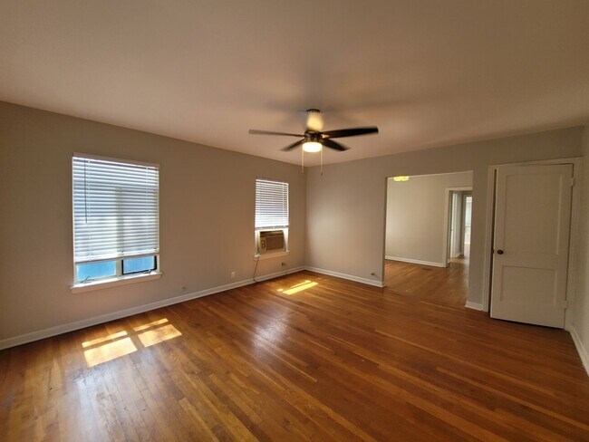 Building Photo - 340 Natalen Ave