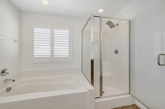 Building Photo - Amazing Solar Powered 3 Bedroom, 2 Story H...