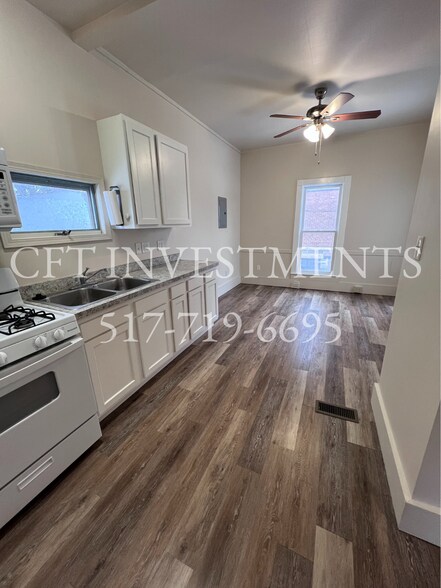 Kitchen - 121 W Seminary St