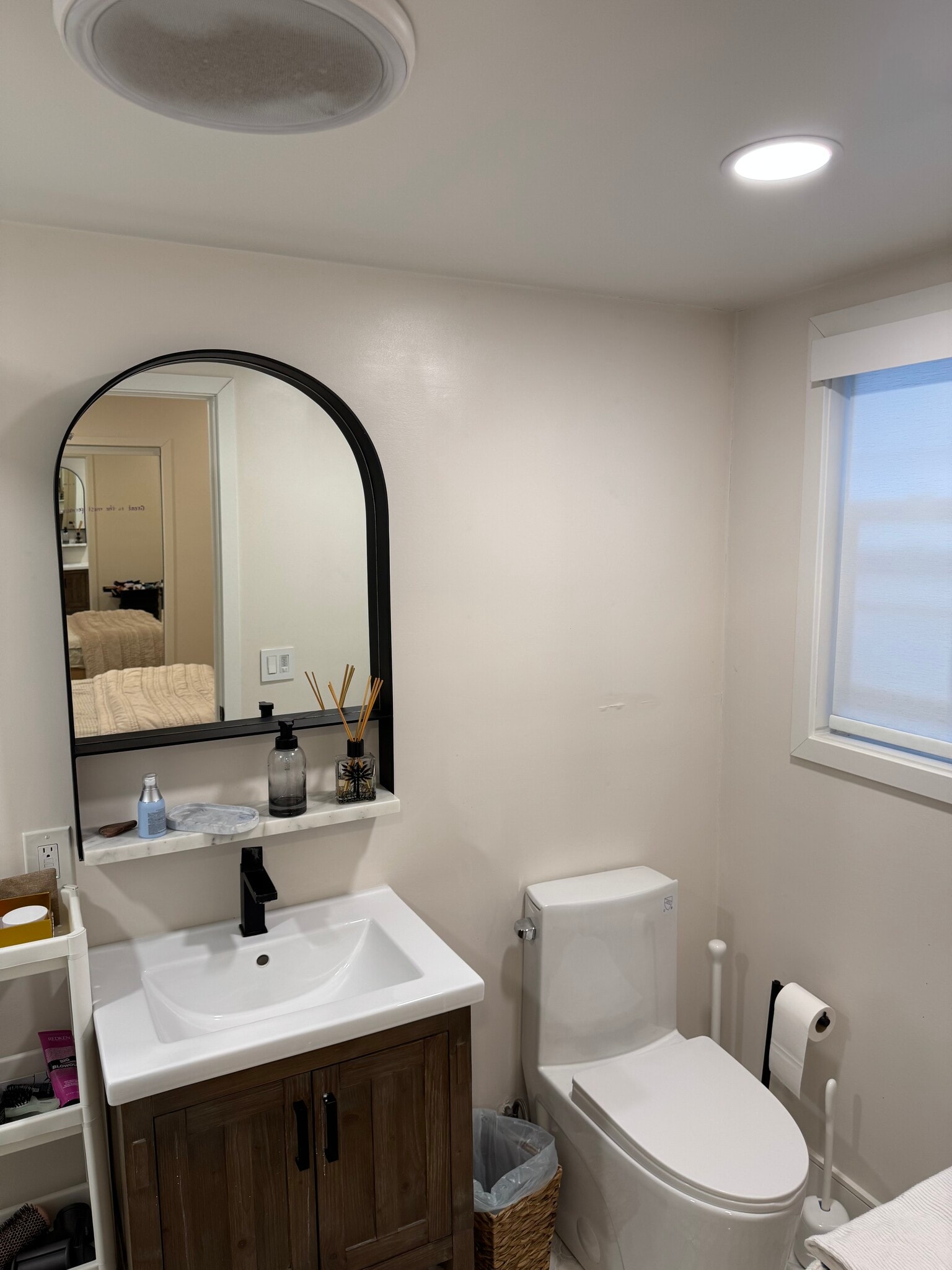 Building Photo - 511 Poinsettia Ave