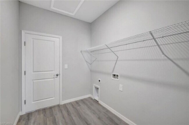 Building Photo - 1310 NW Juanita Pl