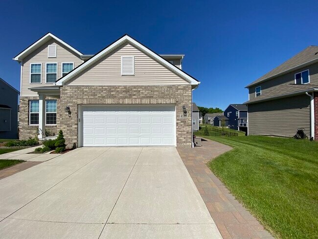 Building Photo - 4263 Lilac Ln