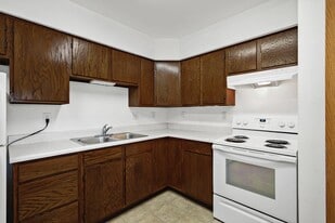 Building Photo - 501 Alan Dr, Mount Horeb, WI 53572