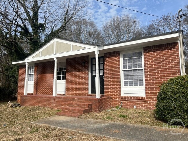 Building Photo - 1695 E Broad St