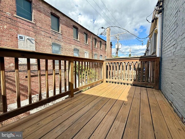 Building Photo - 1268 Glyndon Ave