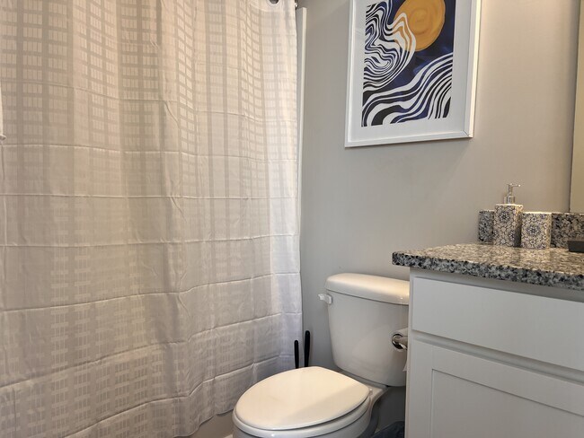 Building Photo - 3453 Bristol Ln