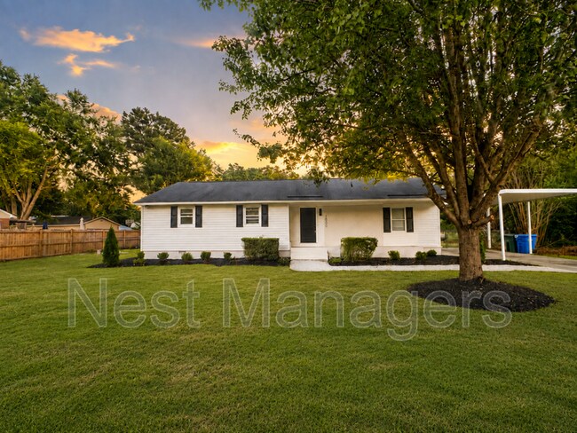 Building Photo - 1506 Swainey Ave