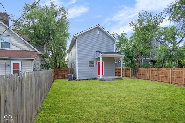 Building Photo - 35 S Bradley Ave