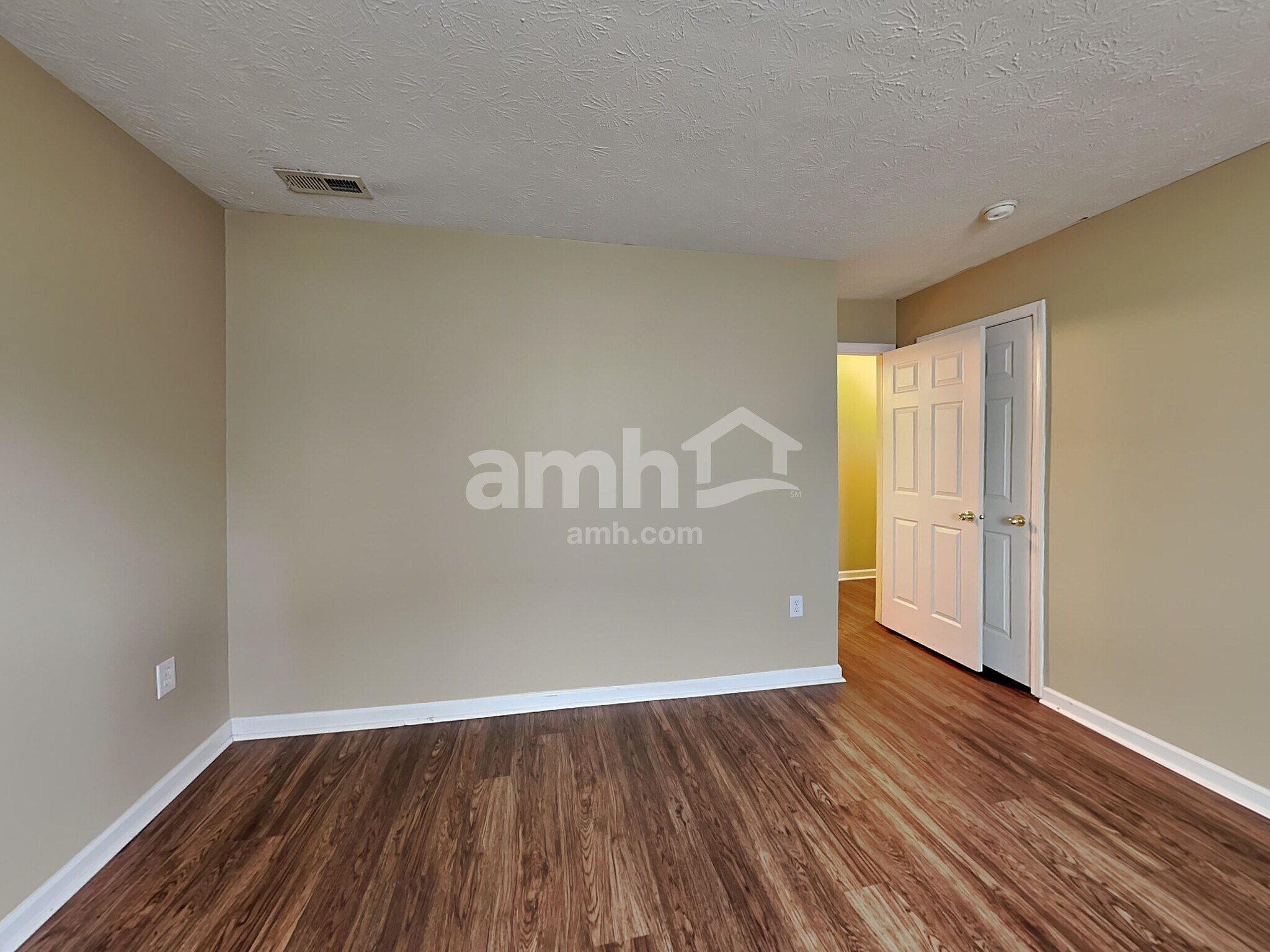 Building Photo - 12276 Carriage Stone Dr