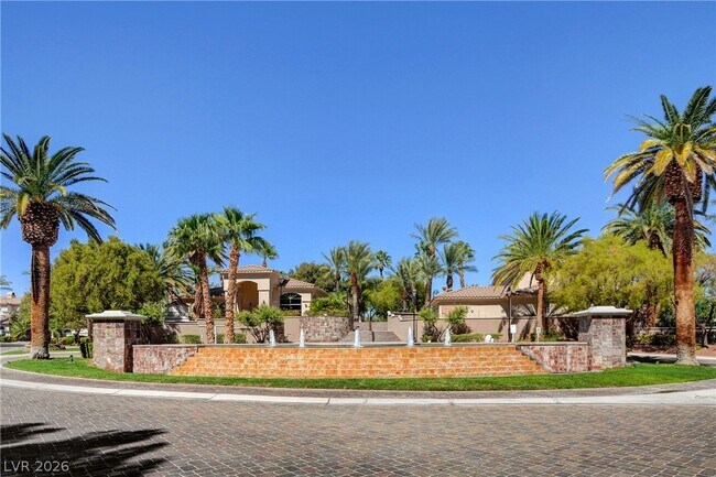 Building Photo - 2050 W Warm Springs Rd