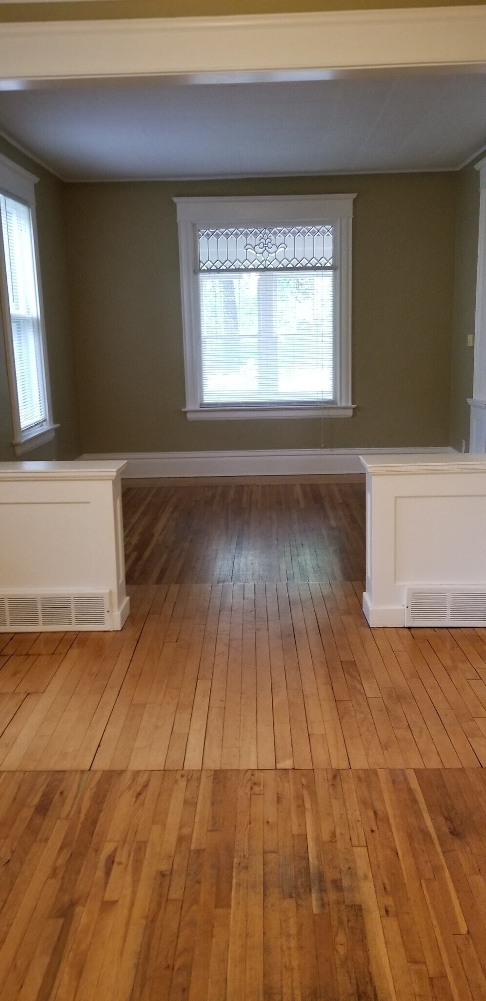 Building Photo - 1015 17th Ave N