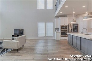 Building Photo - 938 Quemada