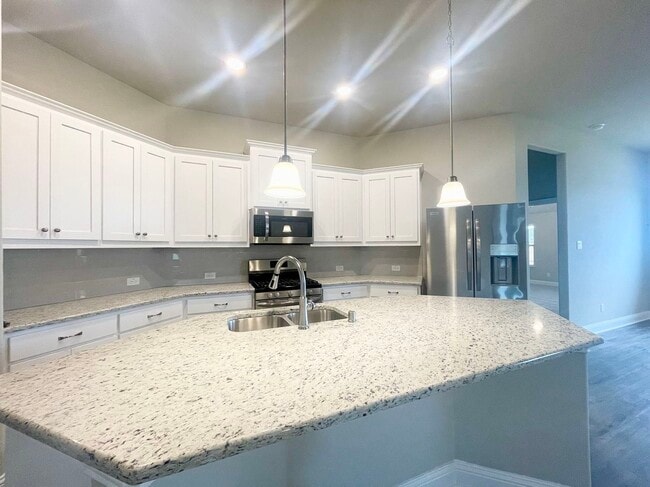 Building Photo - 3002 Pronghorn Dr