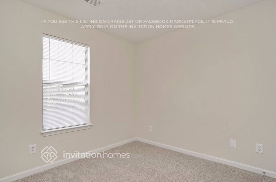 Building Photo - 230 Riverbrooke Trail