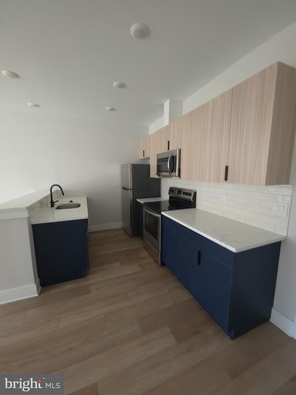 Building Photo - 3503 Midvale Ave