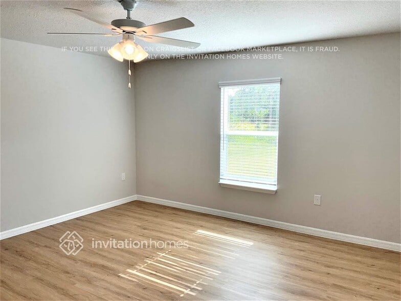 Building Photo - 542 Fort Pierce St SW