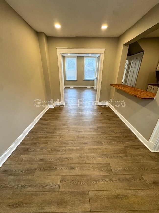 Building Photo - 2438 Druid Park Dr