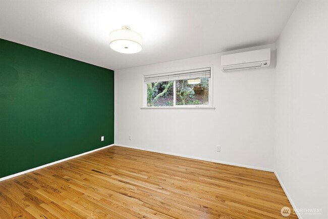 Building Photo - 3831 Letitia Ave S