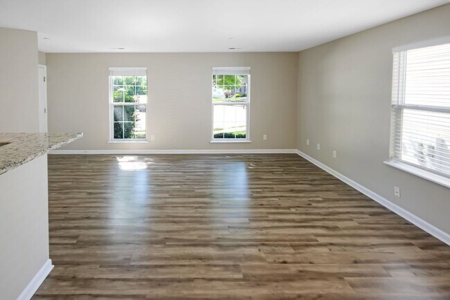 Building Photo - 48 Stonewall Creek Ct